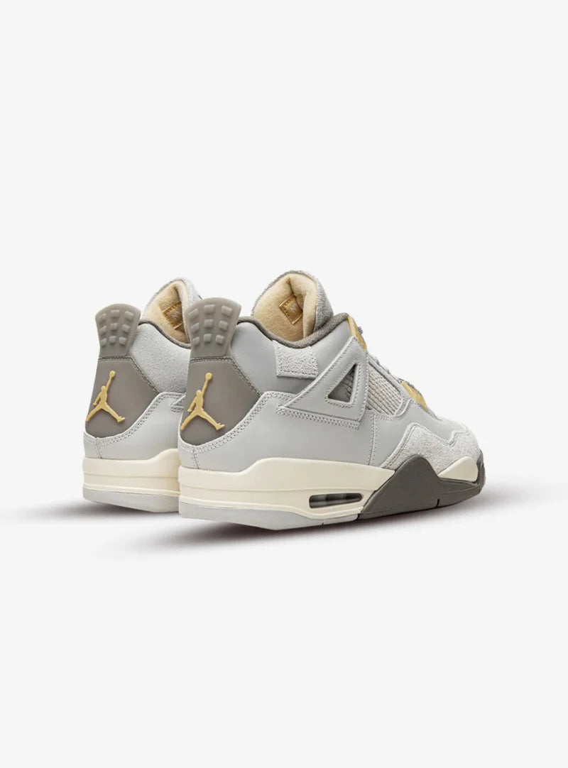 Air Jordan 4 Retro SE Craft Photon Dust