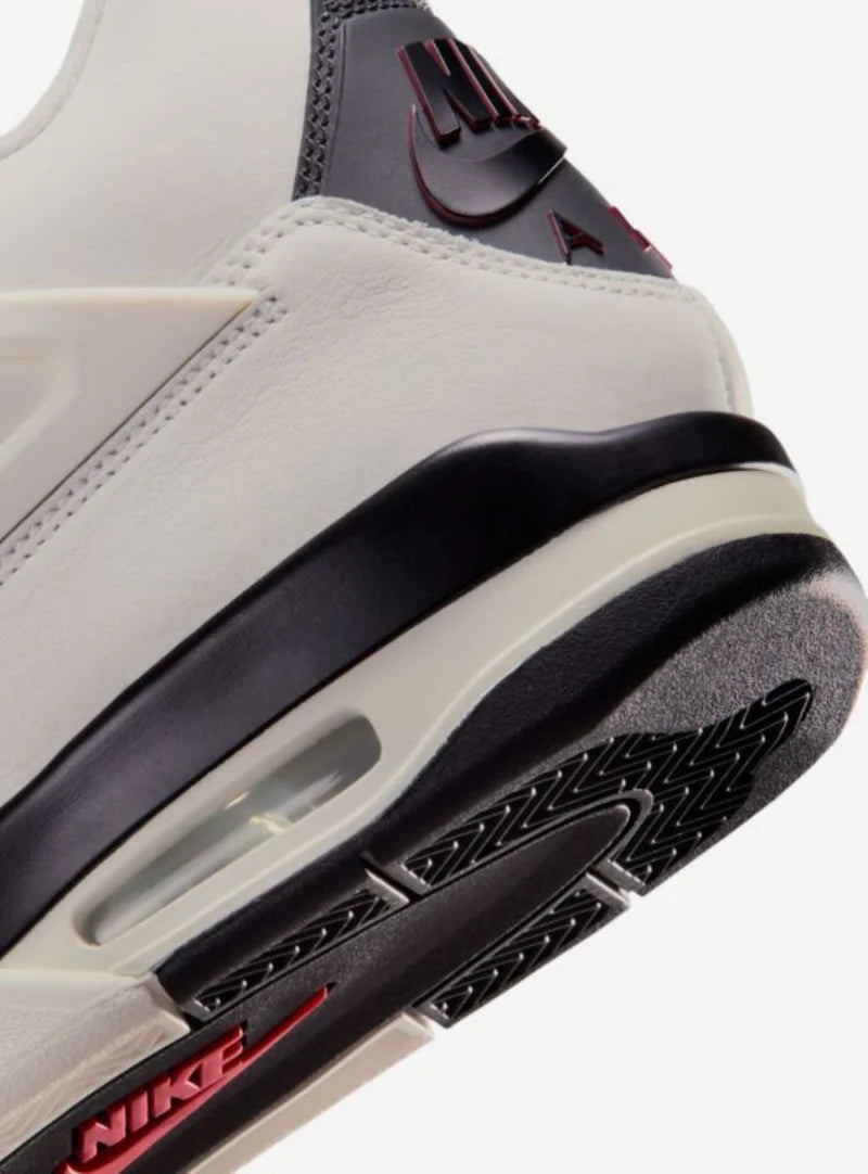 Air Jordan 4 Retro OG Flight Club