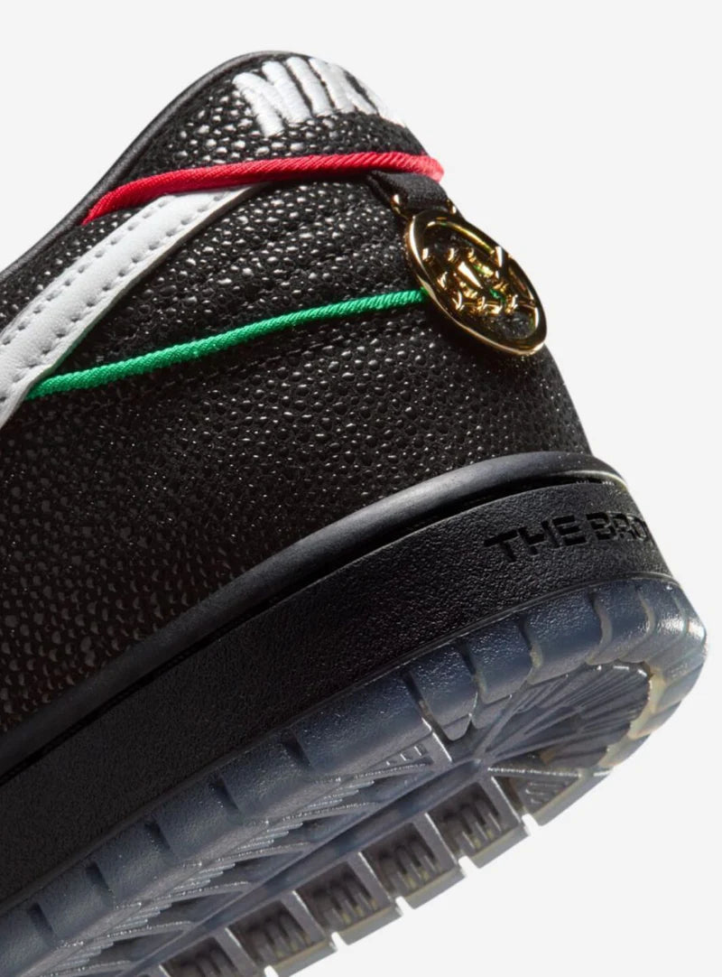 Nike SB Dunk Low Bronx Girls Skate